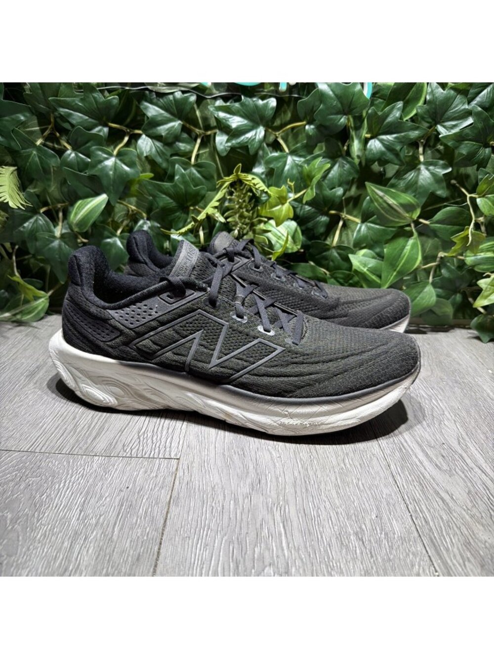 New Balance 1080 V13 Men’s Size 13 B Med Running Shoes M1080B13 black/white